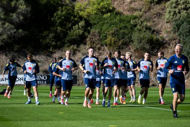 MARBELLA, SPAIN, 20251112 The national football team is training outside Marbella ahead of the World Cup qualifier against Switzerland later this week MARBELLA SPAIN x10050x  Copyright: xPontusxLundahl TTx FOTBOLLSLANDSLAGET TRÄNING