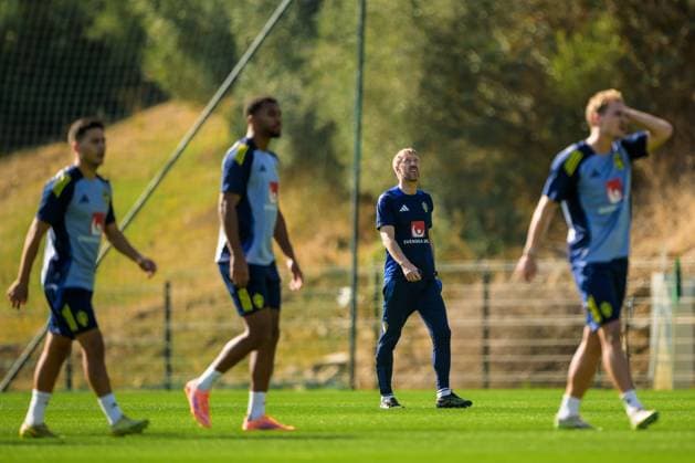 251112 Head coach Graham Potter of the Swedish national football team during a training session on November 12, 2025 in Marbella Photo Joel Marklund BILDBYRAN code JM JM0747 bbeng fotboll football soccer fotball vm kval fifa world cup qualifier träning practice training sverige sweden sverige a  Copyright: JOELxMARKLUND BB251112JM009
