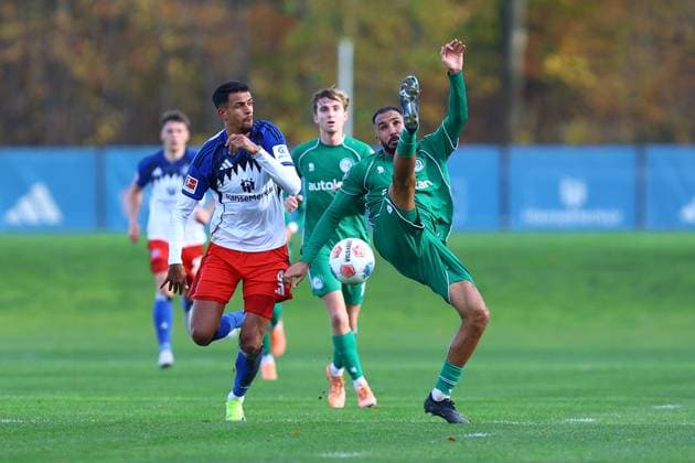 9 Robert Glatzel Hamburger SV , 43 Marvin Peersman FC Groningen Football I Men I Friendly match I Season 2025 2026 I Hamburger SV FC Groningen I 12 11 2025 I Training ground Volksparkstadion
