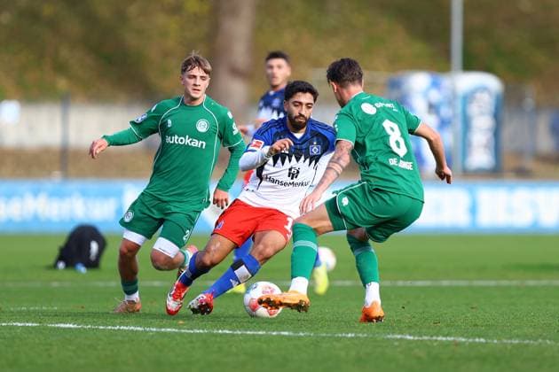 10 Immanuel Pherai Hamburger SV , 8 Tika de Jonge FC Groningen Football I Men I Friendly match I Season 2025 2026 I Hamburger SV FC Groningen I 12 11 2025 I Training ground Volksparkstadion