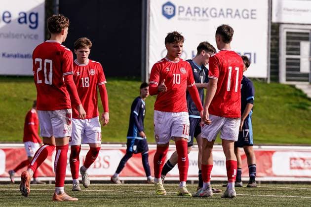 Baden, Switzerland, November 12th 2025: Olti Hyseni (10 Denmark) celebrates with teammates after scoring his teams first goal during the UEFA European Qualifiers U19 football match between Denmark and San Marino at ESP Baden in Baden, Switzerland: (Daniela Porcelli SPP) Copyright: xDanielaxPorcellix xSPPx spp-en-DaPoSp-20251112-DP108696