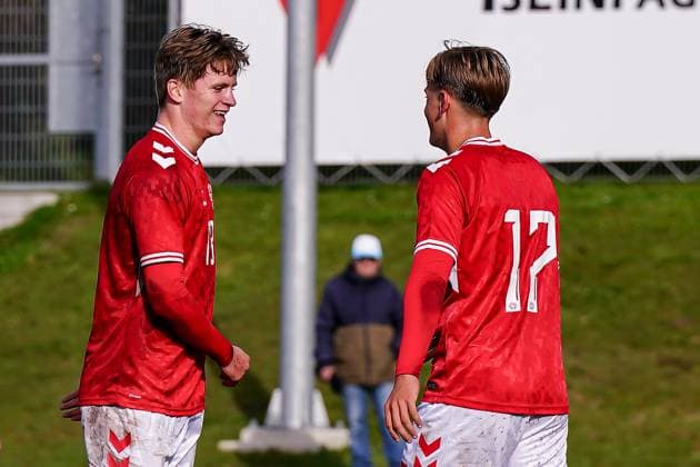 Baden, Switzerland, November 12th 2025: Sofus Johannesen (18 Denmark) celebrates with teammates after scoring his teams third goal during the UEFA European Qualifiers U19 football match between Denmark and San Marino at ESP Baden in Baden, Switzerland: (Daniela Porcelli SPP) Copyright: xDanielaxPorcellix xSPPx spp-en-DaPoSp-20251112-DP108750