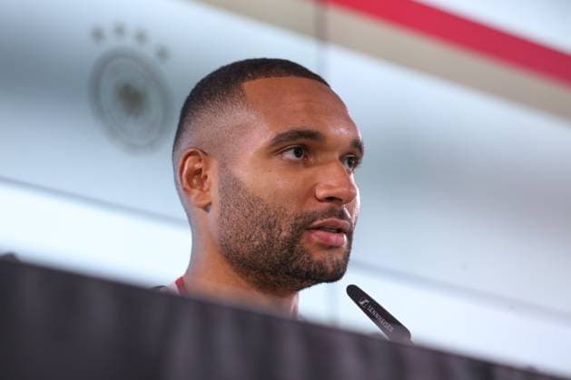 12 11 2025, xtgx, Football National Team, Press Conference emspor, v l Jonathan Tah Germany Portrait, Portraet, Einzelbild DFL DFB REGULATIONS PROHIBIT ANY USE OF PHOTOGRAPHS as IMAGE SEQUENCES and or QUASI VIDEO Wolfsburg