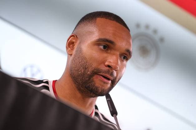 12 11 2025, xtgx, Football National Team, Press Conference emspor, v l Jonathan Tah Germany Portrait, Portraet, Einzelbild DFL DFB REGULATIONS PROHIBIT ANY USE OF PHOTOGRAPHS as IMAGE SEQUENCES and or QUASI VIDEO Wolfsburg