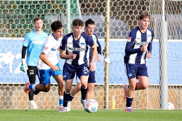 DEU, DFL, 2 FBL Hertha BSC, training match , 12 11 2025, Sportforum, Berlin, DEU, DFL, 2 FBL Hertha BSC, training match , pictured Janne Berner Hertha BSC Berlin 34 , Diego Demme Hertha BSC Berlin 6 , Kennet Eichhorn Hertha BSC Berlin 23 , Tjark Ernst Hertha BSC Berlin 1 DFL regulations prohibit any use of Photographs as image sequences and or quasi video nordphotoxGmbHx xEngler nph00076