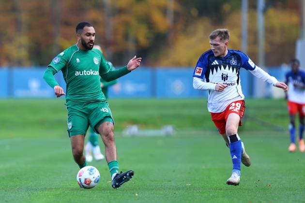 29 Emir Sahiti Hamburger SV , 43 Marvin Peersman FC Groningen Football I Men I Friendly match I Season 2025 2026 I Hamburger SV FC Groningen I 12 11 2025 I Training ground Volksparkstadion