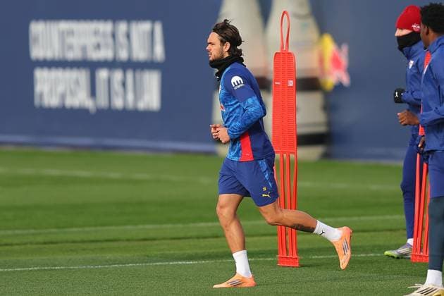 Training RB Leipzig Bundesliga Leipzig, 12 11 2025, Training center at Cottaweg, Season 2025 2026, Football, Men, 1 Bundesliga , Training RB Leipzig , In the picture Max Finkgräfe ,
