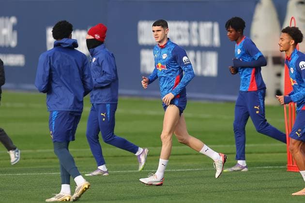 Training RB Leipzig Bundesliga Leipzig, 12 11 2025, Training center at Cottaweg, Season 2025 2026, Football, Men, 1 Bundesliga , Training RB Leipzig , In the picture Kosta Nedeljkovic ,
