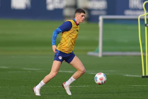 Training RB Leipzig Bundesliga Leipzig, 12 11 2025, Training center at Cottaweg, Season 2025 2026, Football, Men, 1 Bundesliga , Training RB Leipzig , In the picture Kosta Nedeljkovic ,