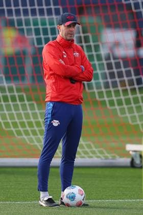 Training RB Leipzig Bundesliga Leipzig, 12 11 2025, Training center at Cottaweg, Season 2025 2026, Football, Men, 1 Bundesliga , Training RB Leipzig , In the picture coach Ole Werner ,