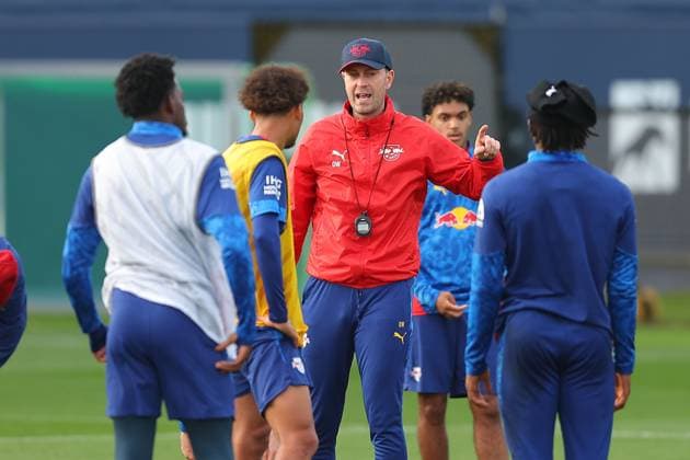 Training RB Leipzig Bundesliga Leipzig, 12 11 2025, Training center at Cottaweg, Season 2025 2026, Football, Men, 1 Bundesliga , Training RB Leipzig , In the picture coach Ole Werner ,