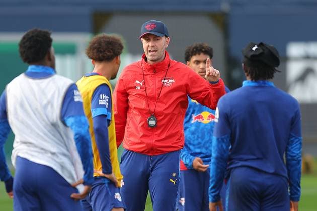 Training RB Leipzig Bundesliga Leipzig, 12 11 2025, Training center at Cottaweg, Season 2025 2026, Football, Men, 1 Bundesliga , Training RB Leipzig , In the picture coach Ole Werner ,