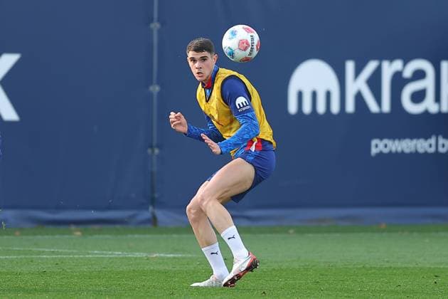 Training RB Leipzig Bundesliga Leipzig, 12 11 2025, Training center at Cottaweg, Season 2025 2026, Football, Men, 1 Bundesliga , Training RB Leipzig , In the picture Kosta Nedeljkovic ,
