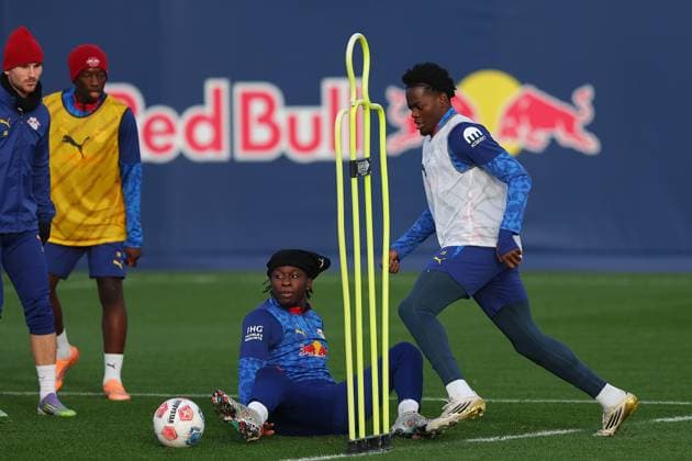Training RB Leipzig Bundesliga Leipzig, 12 11 2025, Training center at Cottaweg, Season 2025 2026, Football, Men, 1 Bundesliga , Training RB Leipzig , In the picture from l Johan Bakayoko and Castello Lukeba ,