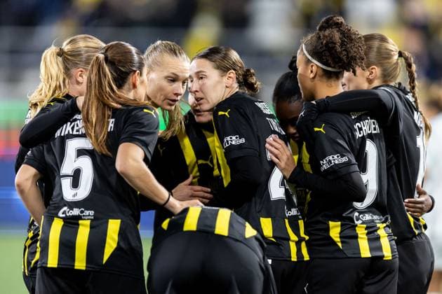 251112 Players of Häcken celebrate after the 1 0 goal by Tabby Tindell during the UEFA Women s Europa Cup football match between Häcken and Inter on November 12, 2025 in Gothenburg Photo Michael Erichsen BILDBYRAN COP 89 MI0901 fotboll football soccer fotball europa cup häcken inter uefa womens europa cup dam bbeng internazionale milano jubel  Copyright: MICHAELxERICHSEN BB251112MI009