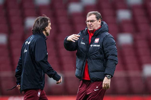 12.11.2025 WARSZAWA PGE NARODOWY PILKA NOZNA (FOOTBALL) ZGRUPOWANIE REPREZENTACJI POLSKI TRENING REPREZENTACJI POLSKI NZ JAN URBAN SELEKCJONER REPREZENTACJI POLSKI FOTO LUKASZ GROCHALA CYFRASPORT NEWSPIX.PL --- newspix.pl POLAND OUT! 