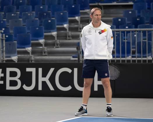 Billie Jean King Cup 2025 Play Offs, TC Ismaning, Munich, Germany, Team Germany, Team Captain Rainer Schuettler, Training, warm up, Warm up Tennis Billie Jean King Cup 2025 ITF Billie Jean King Cup TC Ismaning Ismaning Bavaria Germany 12 November 2025 Copyright: xJuergenxHasenkopfx