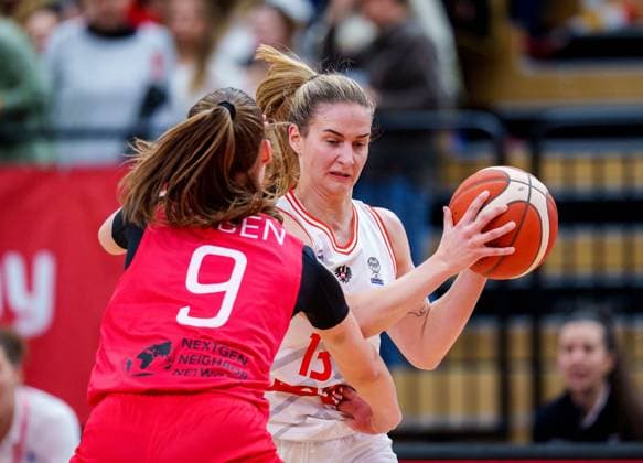 BASKETBALL - FIBA Quali, AUT vs NOR VIENNA,AUSTRIA,12.NOV.25 - BASKETBALL - FIBA Women s EURO Basket 2027, qualification, Austria vs Norway. Image shows Simone Sill (AUT) and Severine Uggen (NOR).  GEPAxpictures xEdgarxEisner