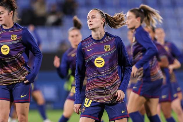 November 12, 2025, Sant Joan Despi, Barcelona, Spain: Caroline Graham Hansen of FC Barcelona, Barca warms up during the UEFA WomenÃ¢â‚¬â ¢s Champions League 2025 26 League Phase MD3, football match played between FC Barcelona and OH Leuven at Johan Cruyff Stadium on November 12, 2025 in Sant Joan Despi, Spain. Sant Joan Despi Spain - ZUMAa181 20251112_zaa_a181_190 Copyright: xJavierxBorregox