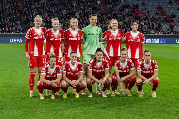 Bayern starting eleven for the match GER, FC Bayern Muenchen Women vs Arsenal Woman FC, Football, Champions League Women, League Phase 3 Matchday , Season 2025 2026, 12 11 2025 GER, FC Bayern Muenchen Women vs Arsenal Woman FC, Football, Champions League Women, League Phase 3 Matchday , Season 2025 2026, 12 11 2025 Muenchen Copyright: xEibner-Pressefoto HeikexFeinerx EP_HFR