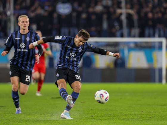 at the BfV Cup quarterfinal SV Waldhof Mannheim 1860 Munich on 12 11 25 in Carl Benz Stadium, Mannheim xamx Photo Alfio Marino Copyright: