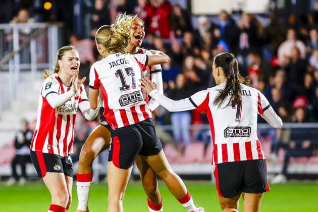 EINDHOVEN , 12 11-2025 , De Herdgang , season 2025 2026 , UEFA Womens Europa League football , round of 16 1nd leg between PSV and Eintracht Frankfurt (women) , Picture shows PSV player Lore Jacobs celebrating the goal. PSV - Eintracht Frankfurt (women)  x31997380x Copyright: