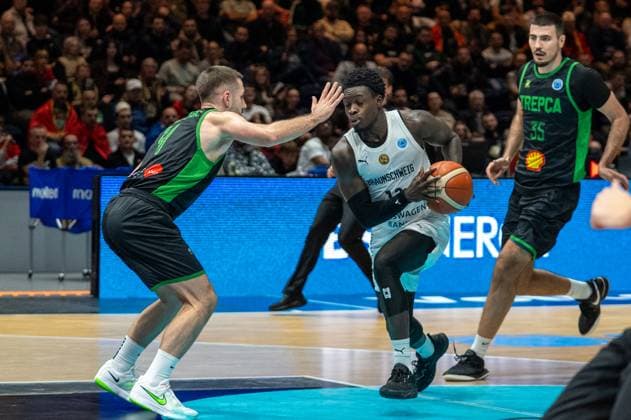 Germany, Basketball, FIBA, FIBA Europe Cup Volkswagen Halle Basketball Löwen Braunschweig KB Trepca on 12 11 in Braunschweig Volkswagen Halle Barra Njie G, Basketball Löwen Braunschweig Copyright: xSvenxHeidmannx