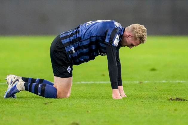 Julian Rieckmann SVWM, 21 , player of SV Waldhof Mannheim SVWM , looking disappointed, disappointment, frustration, disappointed, pessimistic, action, action scene, 12 11 2025, Mannheim Germany , football, bfv Rothaus Pokal, quarterfinal, SV Waldhof Mannheim FC Astoria Walldorf, DFB DFL REGULATIONS PROHIBIT ANY USE OF PHOTOGRAPHS AS IMAGE SEQUENCES AND OR QUASI VIDEO xozx