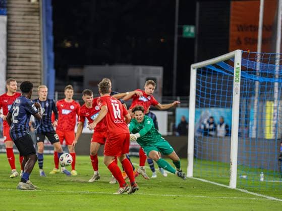 Tim Bjarne Hansen FC Astoria Walldorf, 1 clears with his hands during the BfV Pokal quarterfinal SV Waldhof Mannheim 1860 Munich on 12 11 25 at Carl Benz Stadion, Mannheim xamx Photo Alfio Marino Copyright: