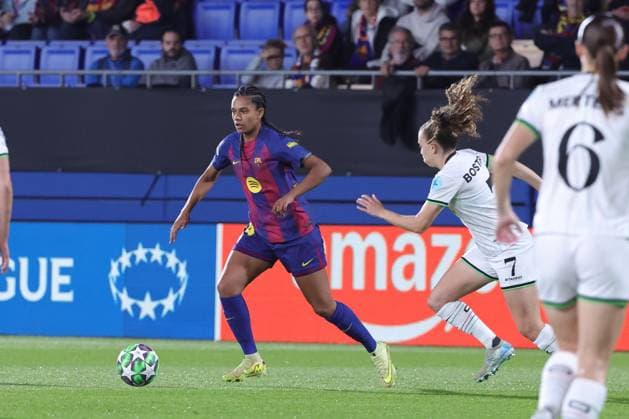 251112 UWCL Barcelona vs OH Leuven Esmee Brugts (24) of Barcelona pictured during the soccer match between Barcelona (ESP) and OH Leuven (BEL), match day 3 of league phase of 2025-2026 season of UEFA Womens Champions League , on Wednesday 12 November 2025 in Barcelona, Spain. PHOTO SPORTPIX Sevil OKTEM BARCELONA Estadi Johan Cruyff SPAIN  Copyright: xSportpix.bex xSevilxOktemxSevilxOktemx