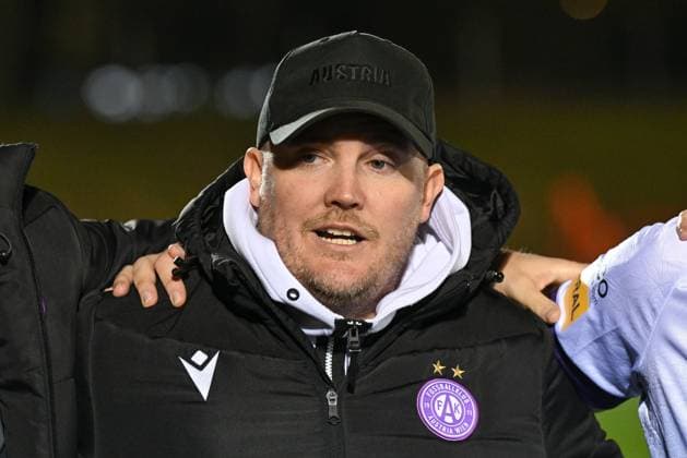251112 RSC ANDERLECHT VS AUSTRIA WIEN Head Coach Stefan Kenesei of Austria Wien pictured during a female soccer game between RSC Anderlecht Women and FK Austria Wien in the first leg of the round of 16 of the 2025-2026 season of the Uefa Womens Europa Cup , on Wednesday 12 November 2025 in Deinze , Belgium . PHOTO SPORTPIX David Catry Deinze Burgemeester Van de Wielestadion Belgium  Copyright: xSportpix.bex xDavidxCatryxDavidxCatryx