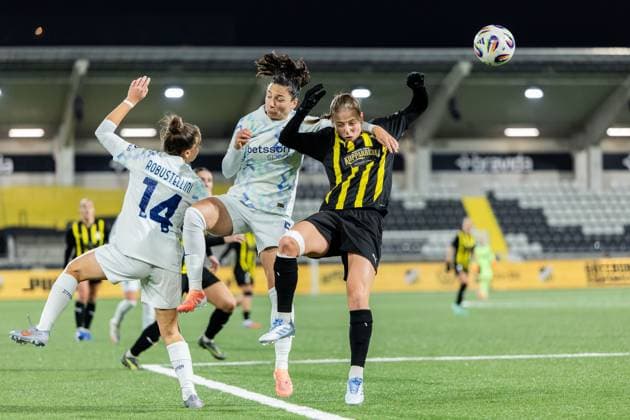 251112 Ivana AndrÃ s of Inter and Anna Anvegard of Häcken during the UEFA Women s Europa Cup football match between Häcken and Inter on November 12, 2025 in Gothenburg Photo Michael Erichsen BILDBYRAN COP 89 MI0901 fotboll football soccer fotball europa cup häcken inter uefa womens europa cup dam bbeng internazionale milano  Copyright: MICHAELxERICHSEN BB251112MI033