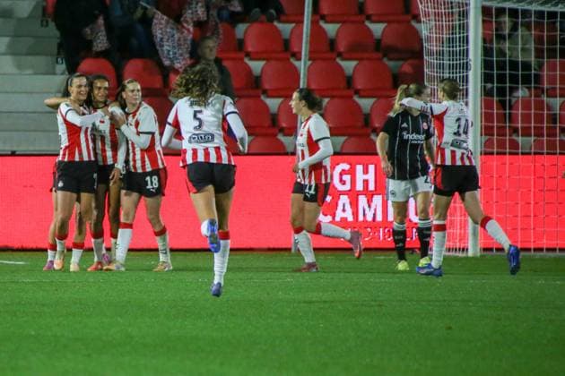 12 11 2025, xgrfx, Football UEFA Women s Europa Cup 1 8, PSV Eindhoven Eintracht Frankfurt v l Tor, Lore Jacobs PSV Eindhoven DFL DFB REGULATIONS PROHIBIT ANY USE OF PHOTOGRAPHS as IMAGE SEQUENCES and or QUASI VIDEO De Herdgang
