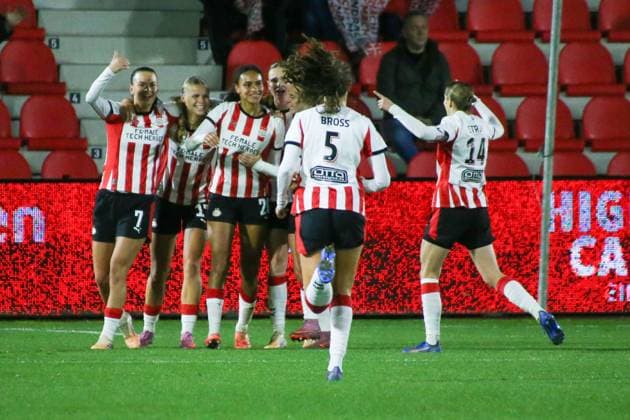 12 11 2025, xgrfx, Football UEFA Women s Europa Cup 1 8, PSV Eindhoven Eintracht Frankfurt v l Tor, Lore Jacobs PSV Eindhoven DFL DFB REGULATIONS PROHIBIT ANY USE OF PHOTOGRAPHS as IMAGE SEQUENCES and or QUASI VIDEO De Herdgang
