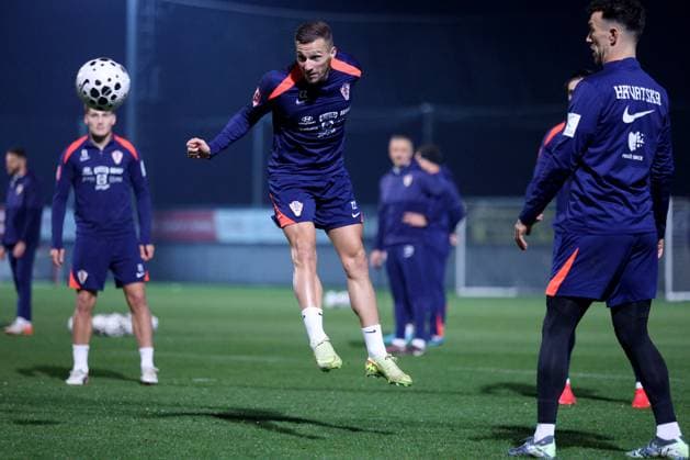 Croatia training session: FIFA World Cup, WM, Weltmeisterschaft, Fussball 2026 Qualifiers Mislav Orsic and Ivan Perisic of Croatia during the training session at HNK Rijeka Stadium in Rijeka, Croatia, on November 12, 2025.  NelxPavletic PIXSELL