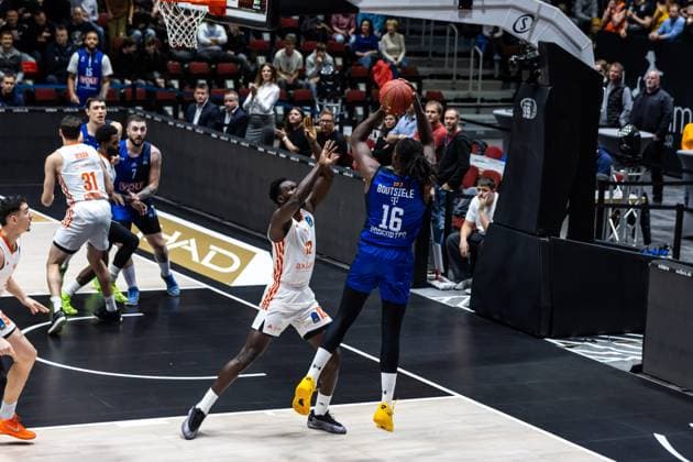 GER, BKT EuroCup, Season 2025 2026, Niners Chemnitz Buducnost VOLI Podgorica 12 11 2025, Fair, Chemnitz, GER, BKT EuroCup, Season 2025 2026, Niners Chemnitz Buducnost VOLI Podgorica Jerry Boutsiele Buducnost VOLI Podgorica 16 Photo Alexander Trienitz Chemnitz Fair Saxony Germany