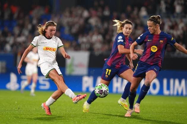 OHL Women s Alixe Bosteels (L) pictured in action during a soccer match between Spanish FC Barcelona, Barca Femeni and Oud-Heverlee Leuven Women, Wednesday 12 November 2025 in Barcelona, Spain, the third game in the league phase of the UEFA Women s Champions League competition. JOMAxGARCIAxIxGISBERT  x141164099x