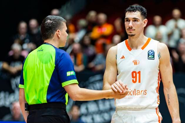 12 11 2025, xomx, Basketball EuroCup 2025, Niners Chemnitz KK BuduÄ‡nost Podgorica v l Yordan Minchev Niners Chemnitz Chemnitz