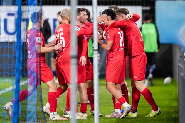 Players of FC Astoria Walldorf, cheer about the goal to 0 1, jubilation, goal celebration, celebrate the goal, goal, celebration, cheers about the goal, rejoicing, joy, rejoices, optimistic, positive, game scene, highlight, Action, Action, 12 11 2025, Mannheim Germany , Soccer, bfv Rothaus Pokal, Quarterfinal, SV Waldhof Mannheim FC Astoria Walldorf, DFB DFL REGULATIONS PROHIBIT ANY USE OF PHOTOGRAPHS AS IMAGE SEQUENCES AND OR QUASI VIDEO xozx