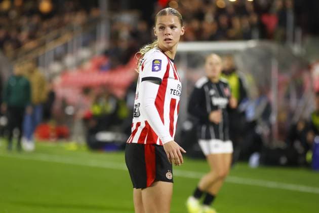 EINDHOVEN , 12 11-2025 , De Herdgang , season 2025 2026 , UEFA Womens Europa League football , round of 16 1nd leg between PSV and Eintracht Frankfurt (women) , Picture shows PSV player Lore Jacobs PSV - Eintracht Frankfurt (women)  x31998242x Copyright: