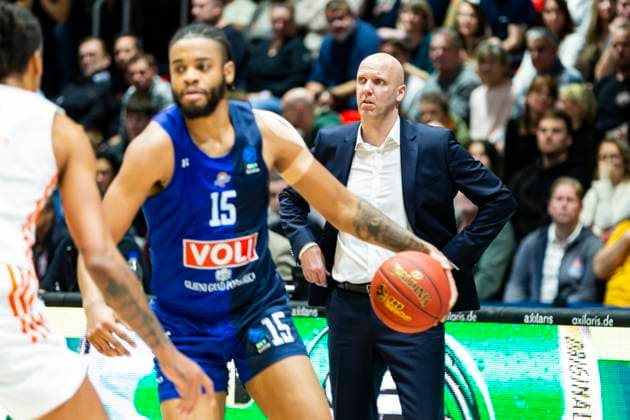12 11 2025, xomx, Basketball EuroCup 2025, Niners Chemnitz KK BuduÄ‡nost Podgorica v l ANDREJ ZAKELJ Coach KK BuduÄ‡nost Podgorica , JUWAN MORGAN KK BuduÄ‡nost Podgorica Chemnitz