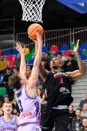 From left Alex O Connell of Alba Berlin and Jaquan Lawrence of Nymburk in action during the Basketball Champions League group B round 4 match Nymburk vs Alba Berlin in Prague, Czech Republic, November 12, 2025. (CTKxPhoto MichalxKamaryt) CTKPhotoP2025111208162  CTKPhotoP2025111208162