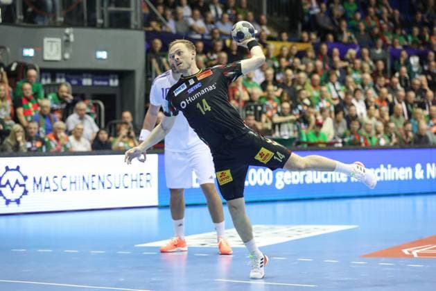 12 11 2025, xtgx, Handball, EHF Champions League, SC Magdeburg HC Zagreb v l Omar Ingi Magnusson Magdeburg, 14 throws goal, goal scorer, scores goal, scores the goal seven-meter Magdeubrg