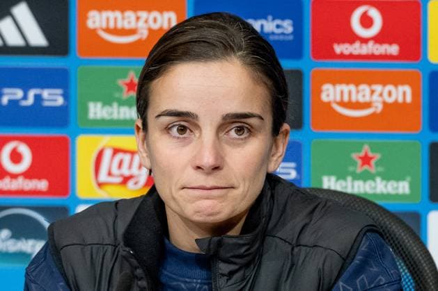 Renee Slegers Head Coach, Arsenal Woman FC at the post-match press conference Portrait Portraet GER, FC Bayern Muenchen Frauen vs Arsenal Woman FC, Football, Champions League Women, League Phase 3 Matchday , Season 2025 2026, 12 11 2025 GER, FC Bayern Muenchen Frauen vs Arsenal Woman FC, Football, Champions League Women, League Phase 3 Matchday , Season 2025 2026, 12 11 2025 Muenchen Copyright: xEibner-Pressefoto HeikexFeinerx EP_HFR
