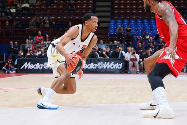 Mehdy Ngouama (ASVEL Lione-Villeurbanne) during Olimpia Milano vs ASVEL Lione-Villeurbanne, Basketball Euroleague match in Assago (MI), Italy, November 12 2025  Copyright: xSavinoxPaolella IPAxSportx xipa-agency.netx xx IPA_67878342 IPA_Agency_IPA67878342