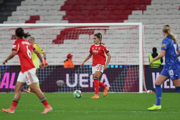 Diana Gomes ( SL Benfica Womens team ) in action during the match between SL Benfica and FC Twente, valid for UEFA WomenÕs Champions League 2025 26 at Est‡dio do Lisboa e Benfica on 12 November 2025. Lisbon Est‡dio do Sport Lisboa e Benfica Lisbon Portugal Copyright: xIMAGOx xPRIMExSPORTSxIMAGESx xFILIPExOLIVEIRAx