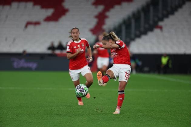 Lucia Alves ( SL Benfica Womens team ) in action during the match between SL Benfica and FC Twente, valid for UEFA WomenÕs Champions League 2025 26 at Est‡dio do Lisboa e Benfica on 12 November 2025. Lisbon Est‡dio do Sport Lisboa e Benfica Lisbon Portugal Copyright: xIMAGOx xPRIMExSPORTSxIMAGESx xFILIPExOLIVEIRAx