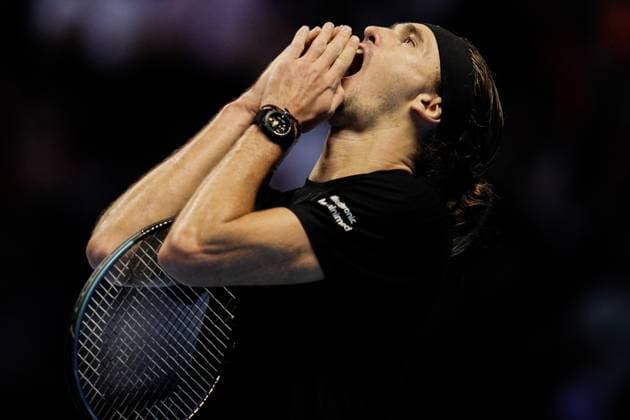 Germany s Alexander Zverev react during the singles tennis match of the ATP, Tennis Herren World Tour Finals Italy s Jannik Sinner at the Inalpi Arena in Turin, Italy - Wednesday, Nov. 12, 2025. -  Copyright: xMarcoxAlpozzi LaPressex