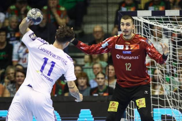 12 11 2025, xtgx, Handball, EHF Champions League, SC Magdeburg HC Zagreb v l Matej Mandic Magdeburg, 12 Parade, holds the ball, catches the ball, parries Magdeubrg