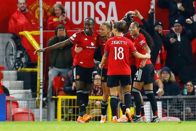 Manchester United, ManU v Paris Saint-Germain, Manchester, UK - 12 November 2025 Goal celebrations for Fridolina Rolfo of Manchester United during the Women™s Champions League Matchday 3 between Manchester United and Paris Saint-Germain at Old Trafford on 12 November 2025 in Manchester, England (Photo by Steve Taylor PPAUK) Manchester Old Trafford Greater Manchester England Copyright: xStevexTaylor PPAUKx PPA-229506